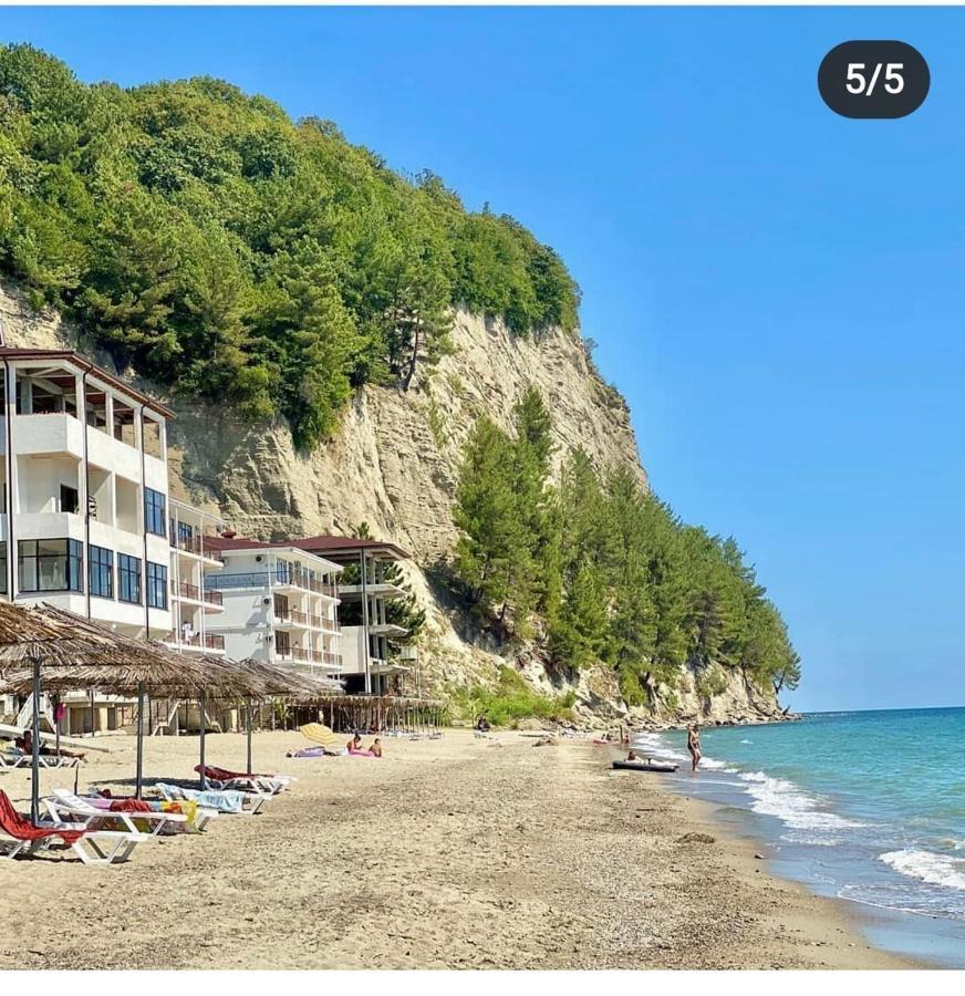Hotel Zolotaya Buhta 10 Pizunda Exterior foto